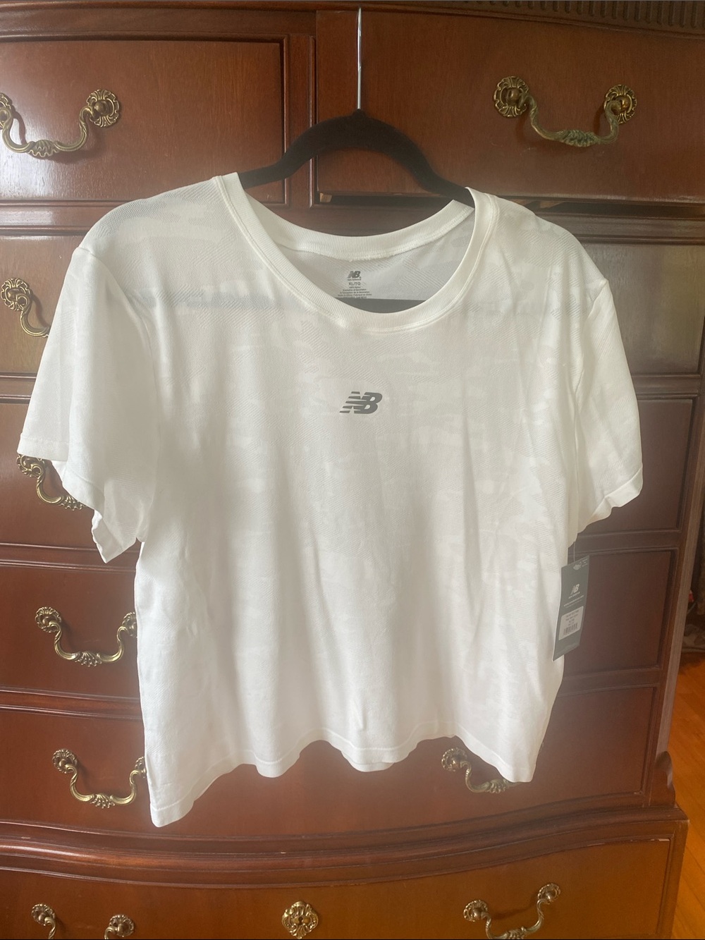 New Balance White Short Sleeve Women's Tee NWT